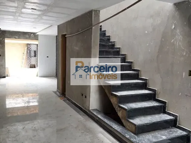 Sobrado com 100m² 3 quartos e 3 banheiros, à venda, no bairro Penha de França em São Paulo