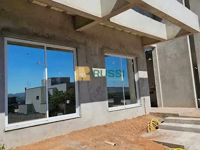 Sobrado com 600m² 4 quartos e 6 banheiros, à venda, no bairro Condomínio Residencial Colinas do Paratehy em São José dos Campos