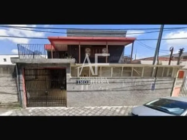 Sobrado com 253m² 3 quartos e 3 banheiros, à venda, no bairro Centro em Taubaté