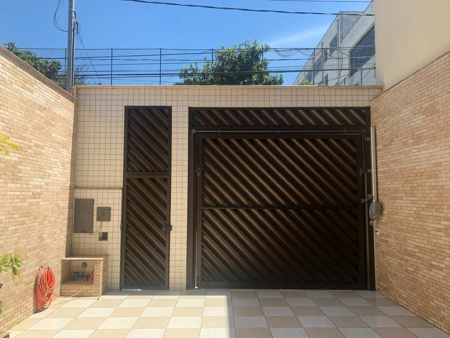Sobrado à venda 3 Quartos, 1 Suite, 6 Vagas, 252M², Cerâmica, São Caetano do Sul - SP