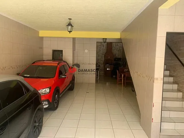 Sobrado com 252m² 3 quartos e 1 banheiro, à venda, no bairro Cerâmica em São Caetano do Sul
