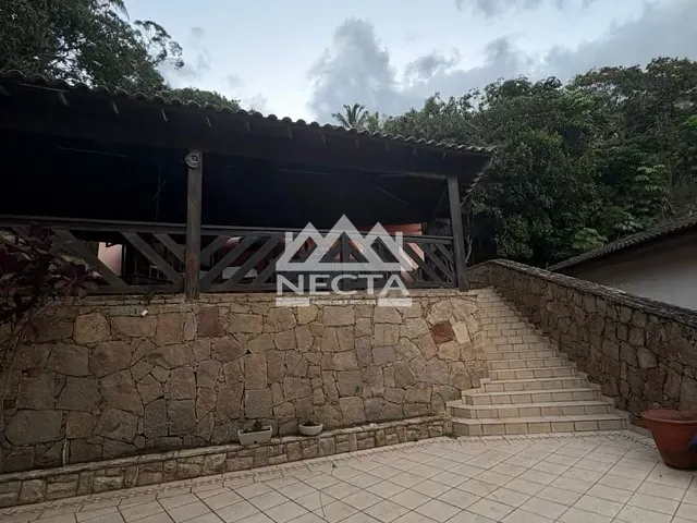 Sobrado com 1017m² 5 quartos e 4 banheiros, à venda, no bairro Praia do Arrastão em São Sebastião