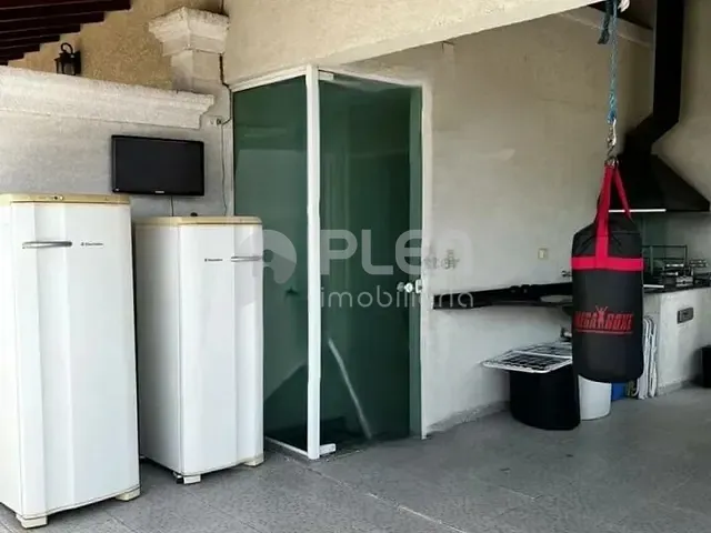 Sobrado 3 quartos e 4 banheiros, à venda, no bairro Vila Paiva em São Paulo