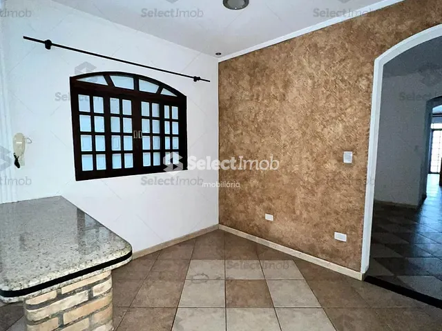 Sobrado com 280m² 3 quartos e 3 banheiros, à venda, no bairro Jardim Guapituba em Mauá