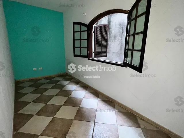 Sobrado com 280m² 3 quartos e 3 banheiros, à venda, no bairro Jardim Guapituba em Mauá