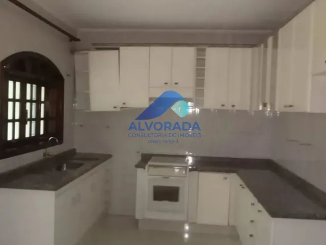 Sobrado com 169m² 3 quartos e 4 banheiros, à venda, no bairro Vila Jamil em Ferraz De Vasconcelos