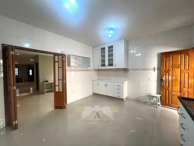 Sobrado com 340m² 5 quartos e 4 banheiros, à venda ou para alugar, no bairro Belém em São Paulo