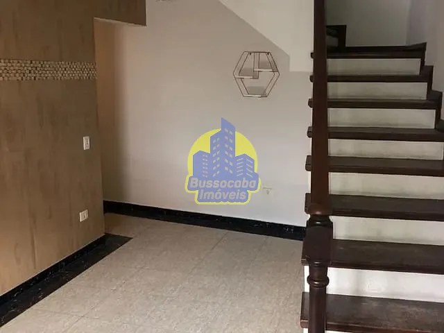 Sobrado com 138m² 3 quartos e 2 banheiros, à venda, no bairro Parque Santa Teresa em Carapicuíba