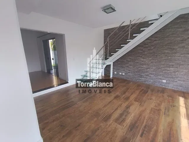 Sobrado com 349m² 3 quartos e 3 banheiros, para alugar, no bairro Órfãs em Ponta Grossa