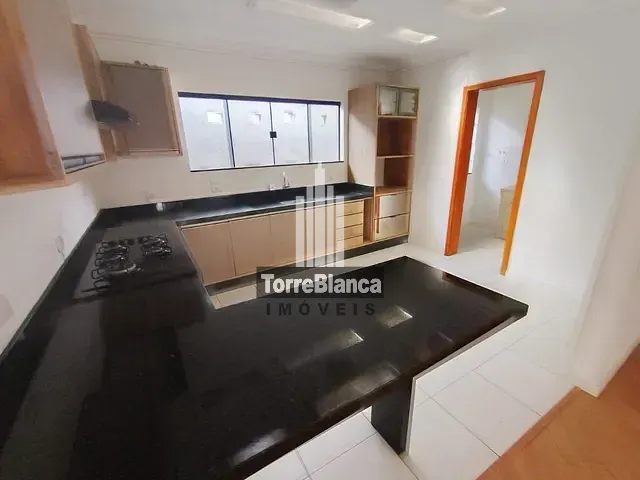 Sobrado com 349m² 3 quartos e 3 banheiros, para alugar, no bairro Órfãs em Ponta Grossa