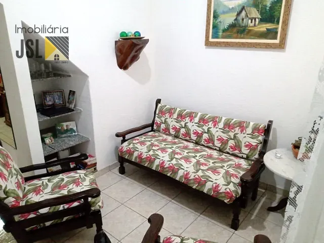 Sobrado com 240m² 4 quartos e 2 banheiros, à venda, no bairro Vila Santos em Caçapava