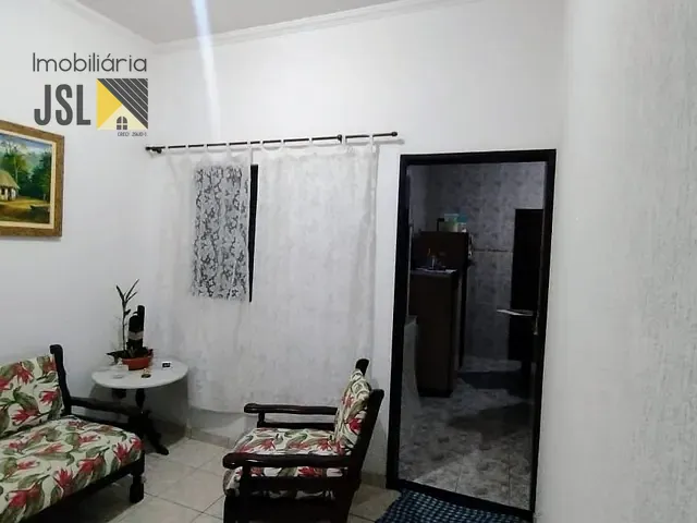 Sobrado com 240m² 4 quartos e 2 banheiros, à venda, no bairro Vila Santos em Caçapava