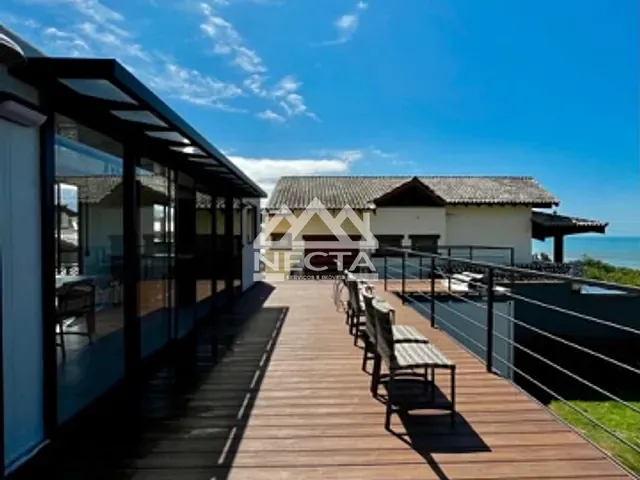 Sobrado com 495m² 2 quartos e 3 banheiros, à venda, no bairro Massaguaçu em Caraguatatuba