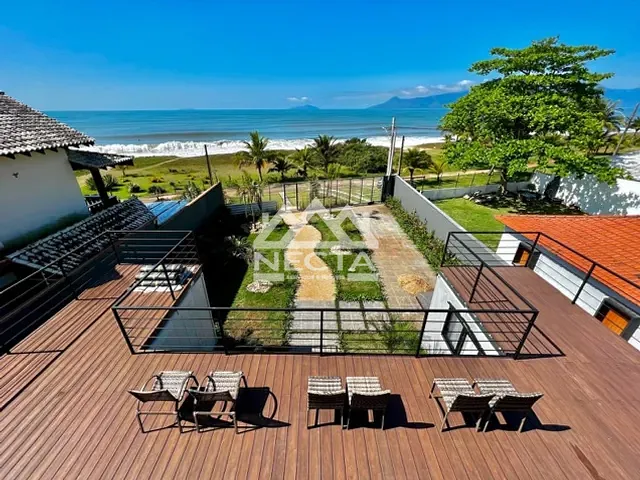 Sobrado com 495m² 2 quartos e 3 banheiros, à venda, no bairro Massaguaçu em Caraguatatuba
