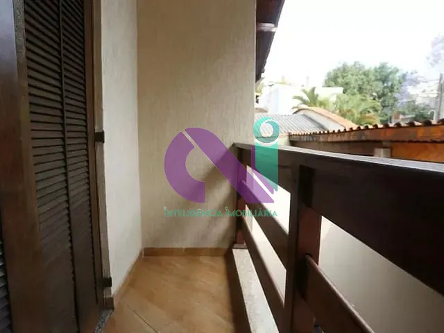 Sobrado com 200m² 4 quartos e 3 banheiros, à venda, no bairro Jaguaribe em Osasco