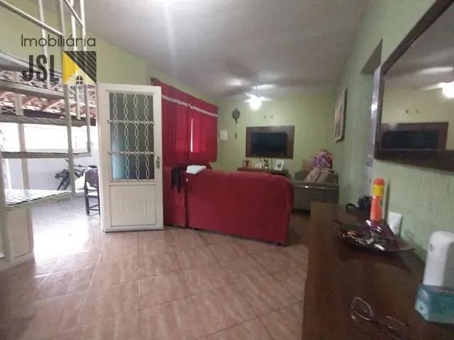Sobrado com 167m² 2 quartos e 2 banheiros, à venda, no bairro Vila Menino Jesus em Caçapava
