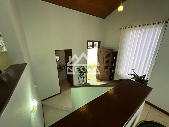 Sobrado com 390m² 3 quartos e 4 banheiros, à venda, no bairro Indaiá em Caraguatatuba