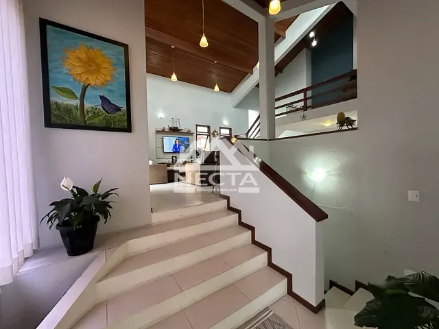 Sobrado com 390m² 3 quartos e 4 banheiros, à venda, no bairro Indaiá em Caraguatatuba
