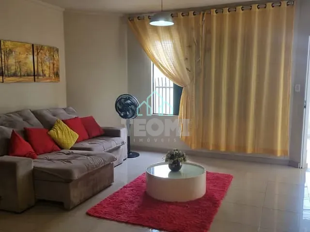 Sobrado 3 quartos e 2 banheiros, para alugar, no bairro Monção em Taubaté