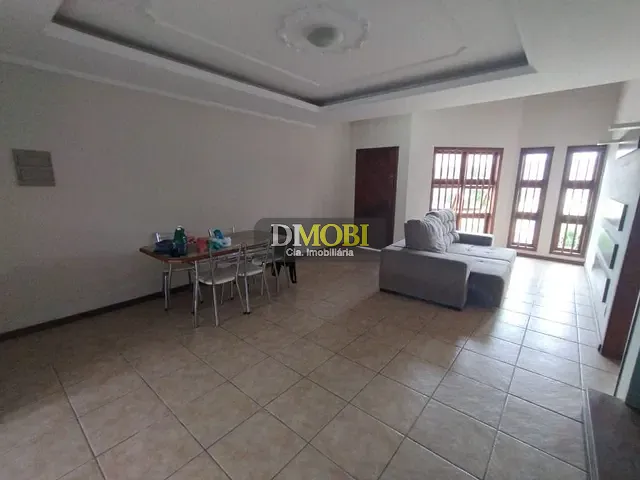 Sobrado com 390m² 4 quartos e 2 banheiros, à venda, no bairro Loteamento Jardim Timbaúva em Gravataí