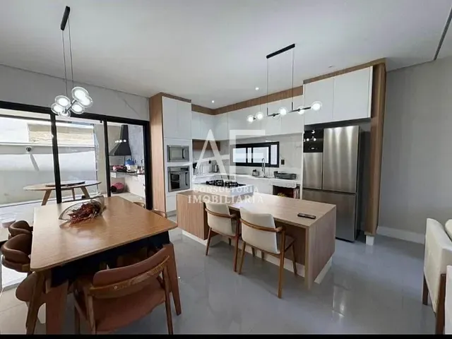 Sobrado com 250m² 4 quartos e 6 banheiros, à venda, no bairro Jardim Santa Júlia em São José dos Campos