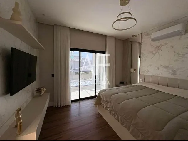 Sobrado com 250m² 4 quartos e 6 banheiros, à venda, no bairro Jardim Santa Júlia em São José dos Campos