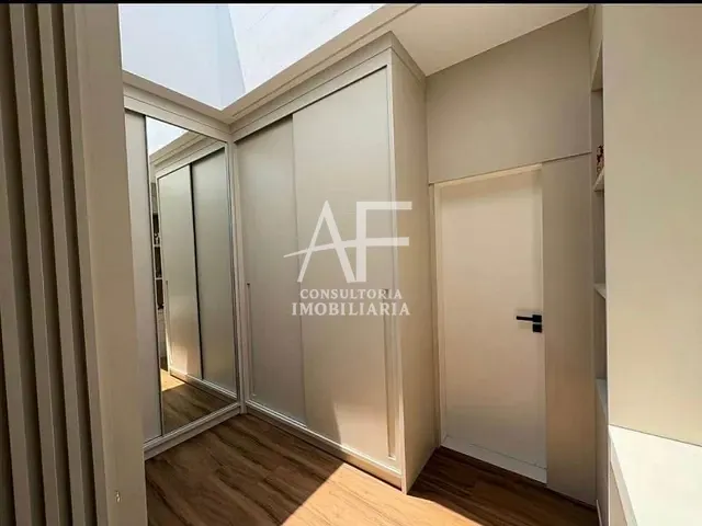 Sobrado com 250m² 4 quartos e 6 banheiros, à venda, no bairro Jardim Santa Júlia em São José dos Campos