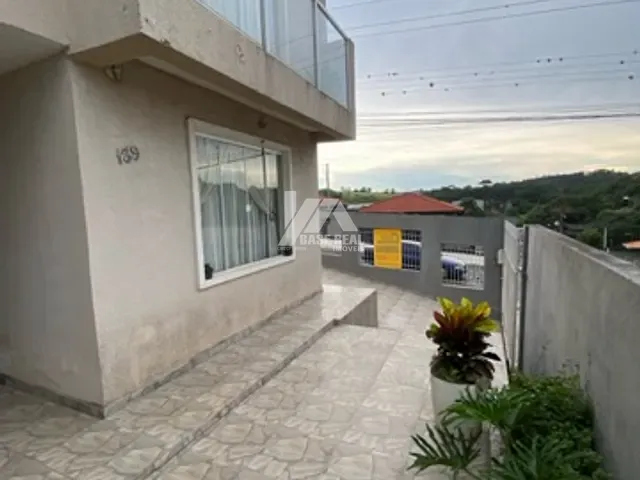 Sobrado 3 quartos e 2 banheiros, à venda, no bairro Olarias em Ponta Grossa