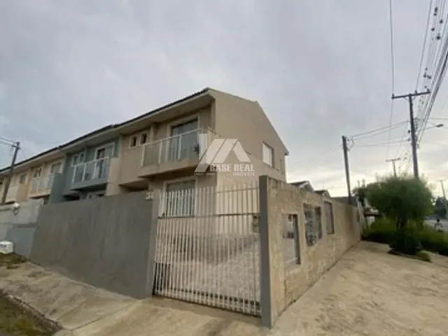 Sobrado 3 quartos e 2 banheiros, à venda, no bairro Olarias em Ponta Grossa