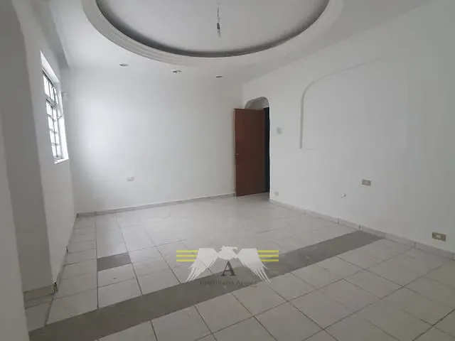 Sobrado 3 quartos e 2 banheiros, à venda, no bairro Brás em São Paulo