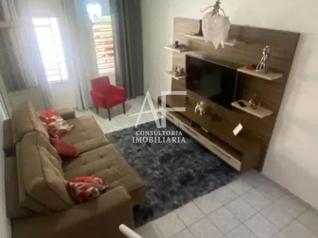 Sobrado com 125m² 3 quartos e 2 banheiros, à venda, no bairro Jardim Portugal em São José dos Campos
