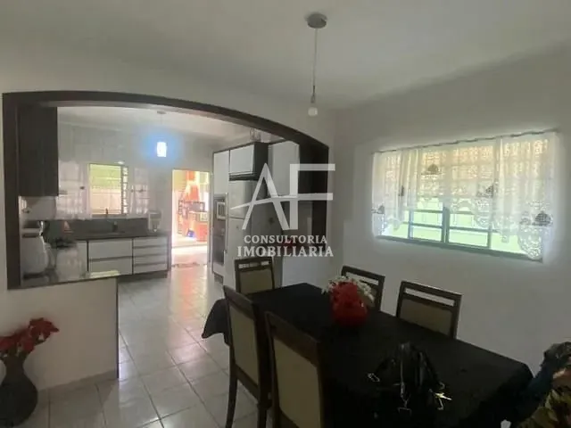 Sobrado com 125m² 3 quartos e 2 banheiros, à venda, no bairro Jardim Portugal em São José dos Campos