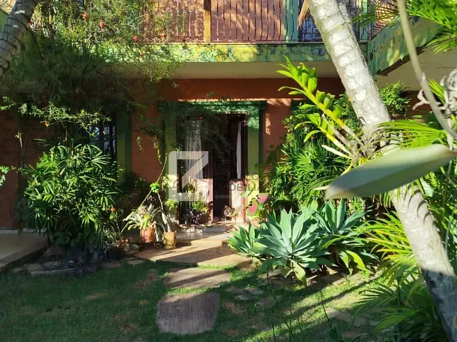 Sobrado com 300m² 4 quartos e 2 banheiros, à venda, no bairro Jardim Esplanada em Indaiatuba
