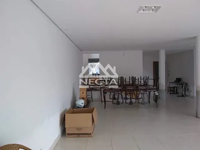 Sobrado com 500m² 3 quartos e 5 banheiros, à venda, no bairro Prainha em Caraguatatuba