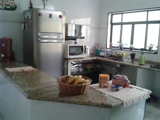 Sobrado à venda, no bairro Jardim Guapituba em Mauá