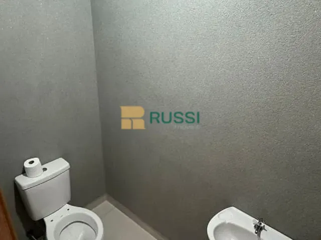 Sobrado com 125m² 3 quartos e 2 banheiros, à venda, no bairro Jardim das Indústrias em São José dos Campos