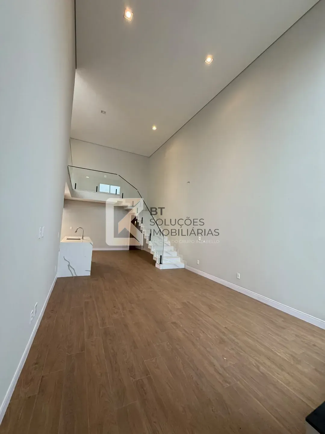 Sobrado, 5 quartos, 309 m² - Foto 5