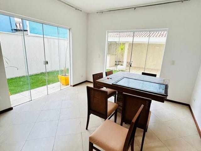 Foto do Sobrado - Sobrado com 3 dormitórios para alugar, 270 m² por R$ 6.961,00/mês - Villa Branca - Jacareí/SP | RUSSI IMÓVEIS