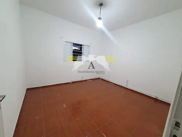 Sobrado 2 quartos e 2 banheiros, à venda ou para alugar, no bairro Carrão em São Paulo