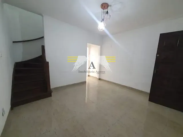 Sobrado 2 quartos e 2 banheiros, à venda ou para alugar, no bairro Carrão em São Paulo