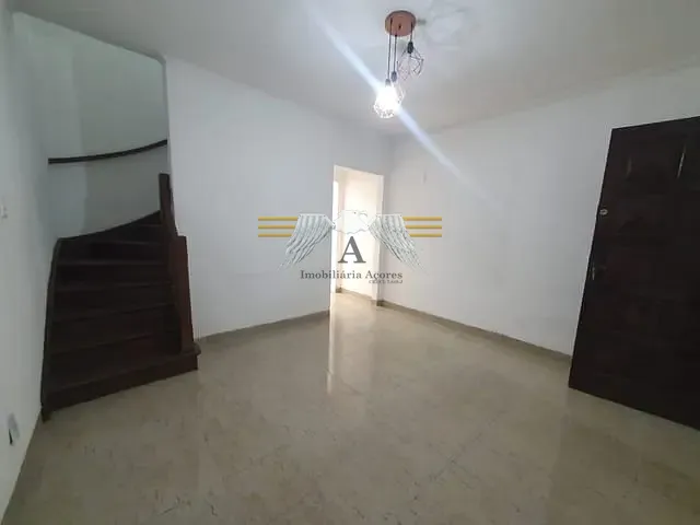 Sobrado 2 quartos e 2 banheiros, à venda ou para alugar, no bairro Carrão em São Paulo