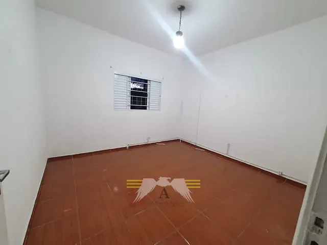 Sobrado 2 quartos e 2 banheiros, à venda ou para alugar, no bairro Carrão em São Paulo