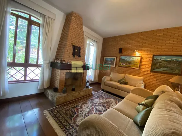 Sobrado com 736m² 4 quartos e 5 banheiros, à venda, no bairro Jardim Esplanada em São José dos Campos