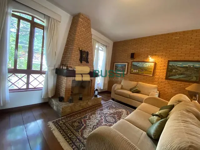 Sobrado com 736m² 4 quartos e 5 banheiros, à venda, no bairro Jardim Esplanada em São José dos Campos