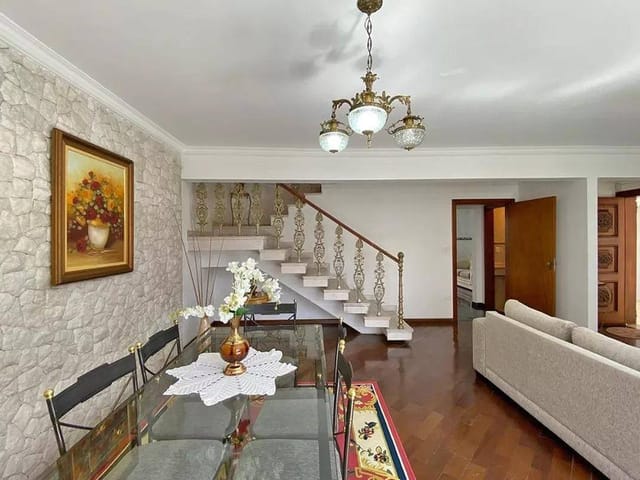 Foto do Sobrado - 🌟 Realize o Sonho de Morar Bem! Sobrado Exclusivo de 250m² na Mooca, 3 Dormitórios, Suíte com Hidromassagem e 3 Vagas! ✨ | Organização Imobiliária Açores