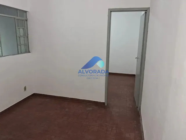 Sobrado com 250m² 3 quartos e 2 banheiros, para alugar, no bairro Jardim das Indústrias em São José Dos Campos