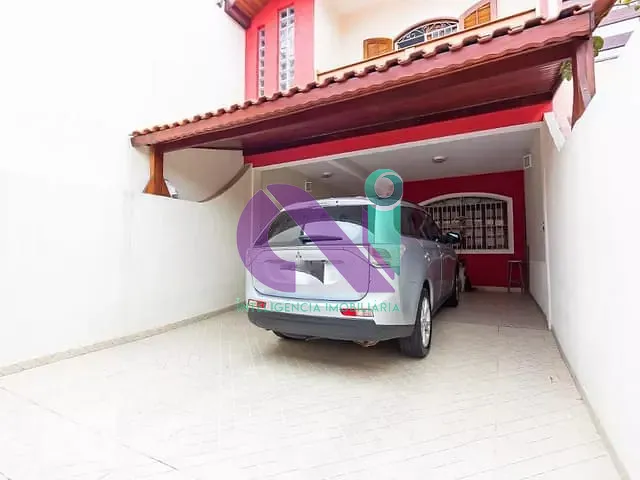 Sobrado com 250m² 3 quartos e 2 banheiros, à venda, no bairro Pestana em Osasco