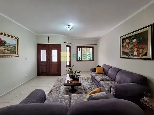 Sobrado com 250m² 3 quartos e 3 banheiros, à venda, no bairro Cidade Jardim em Jacareí