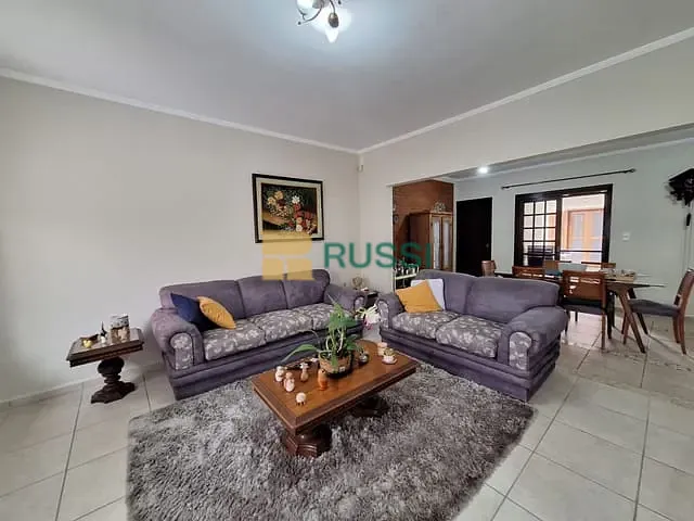 Sobrado com 250m² 3 quartos e 3 banheiros, à venda, no bairro Cidade Jardim em Jacareí