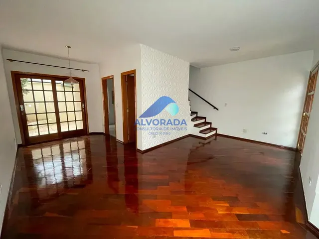 Sobrado com 125m² 3 quartos e 3 banheiros, para alugar, no bairro Jardim Aquarius em São José Dos Campos